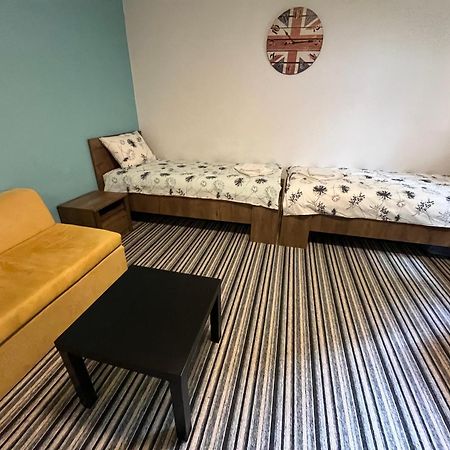 Apartments Music, Garden And Free Parking Сараєво Екстер'єр фото