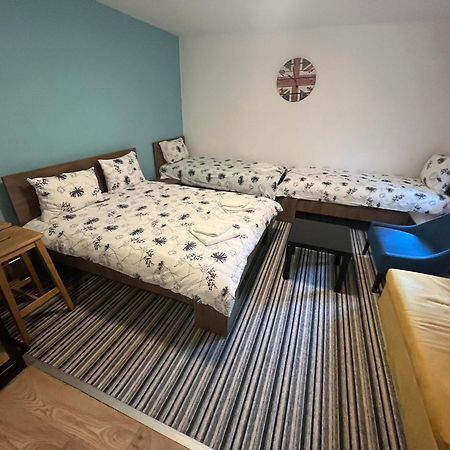 Apartments Music, Garden And Free Parking Сараєво Екстер'єр фото